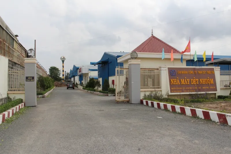 Sản phẩm 01 — Công Ty TNHH Dệt May Triệu Hưng — MST 0305054828