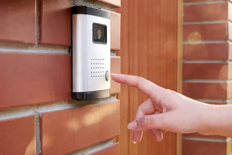 Sản phẩm smart doorbell with hand approaching — Giang Việt - Công Ty TNHH Công Nghệ Giang Việt — MST 0305147825