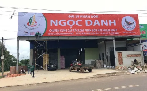 Sản phẩm pano hiflex dai ly phan bon(1).JPG — Công Ty TNHH Quảng Cáo Phan Gia — MST 0305211534