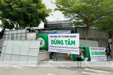 Sản phẩm bao gia san xuat bang hieu dai ly phan bon.JPG — Công Ty TNHH Quảng Cáo Phan Gia — MST 0305211534