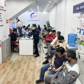 Sản phẩm anh khach dong 3_1747378902 — Công Ty TNHH MTV Đào Tạo Kỹ Thuật Và TM Hai Bốn Giờ — MST 0305245702
