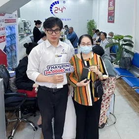 Sản phẩm anh khach thay pin 24k_1747378916 — Công Ty TNHH MTV Đào Tạo Kỹ Thuật Và TM Hai Bốn Giờ — MST 0305245702