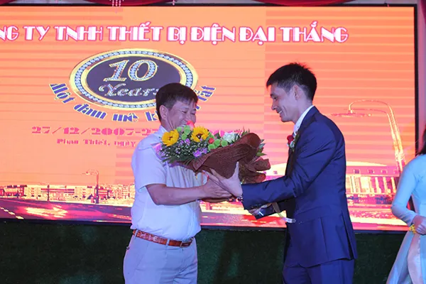 Sản phẩm 10n pl32 1492 — Đèn Chiếu Sáng Đại Thắng - Công Ty TNHH Thiết Bị Điện Đại Thắng — MST 0305422849
