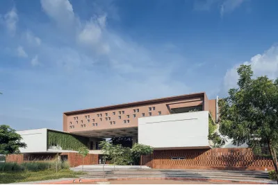 Sản phẩm n7ft 04 the northstar school exterior view india — Xà Gồ Thép Ngô Long - Công Ty Cổ Phần Ngô Long — MST 0305580482