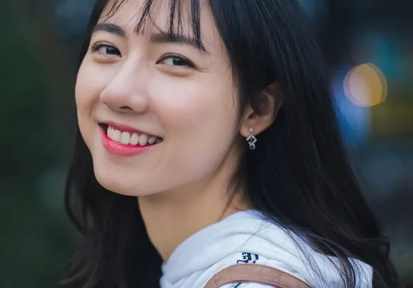 Sản phẩm bo cuc chup anh chan dung — Khuôn Nhựa Minh Thành - Công Ty TNHH Sản Xuất Thương Mại Cơ Khí Khuôn Mẫu Minh
Thành — MST 0305714055