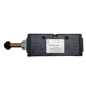 Sản phẩm 1734028674_van khi nen dong 8240 — Công Ty TNHH Kỹ Thuật Khí Nén Hồng Quang — MST 0306143848