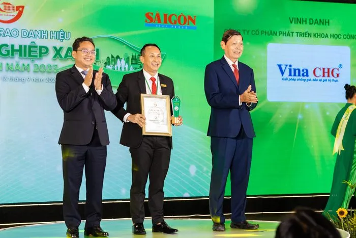 Sản phẩm vinachg_doanh nghiep xanh tphcm 2023 — Công Ty Cổ Phần Phát Triển Khoa Học Công Nghệ VINA — MST 0306182501