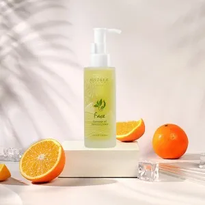 Sản phẩm dau massage mat m004 100ml 2 — Công Ty TNHH Thương Mại Sản Xuất Hương Liệu Thanh Xuân — MST 0306270204
