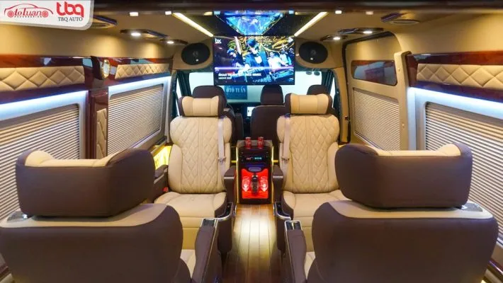 Sản phẩm noi that limousine xe ford transit 710x400 — Công Ty TNHH Một Thành Viên Thương Mại Dịch Vụ Ô Tô Tuấn — MST 0306415241