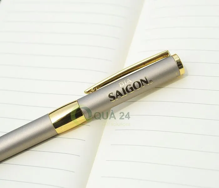 Sản phẩm but qua tang bia sai gon — Công Ty TNHH Quà Tặng Apollo — MST 0306677039