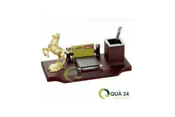 Sản phẩm qua tang de ban nam con ngua — Công Ty TNHH Quà Tặng Apollo — MST 0306677039
