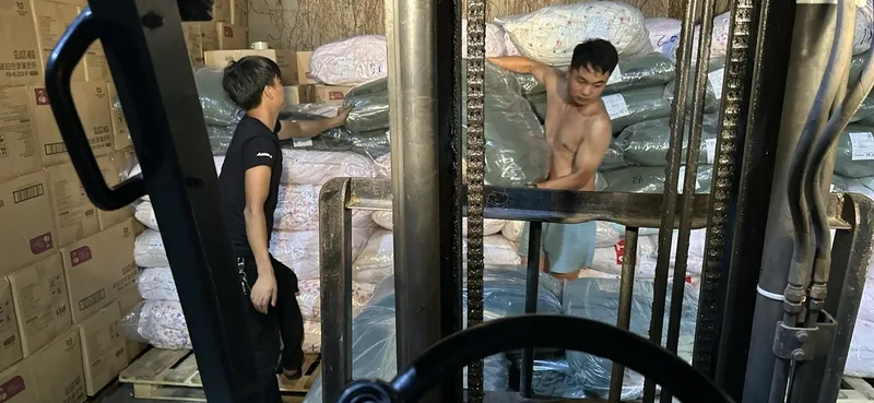 Sản phẩm z5924838320341_786b9049bbd474615d3c573f8580a739 — Công Ty TNHH Dịch Vụ Vận Tải Thủy Hùng — MST 0307800052