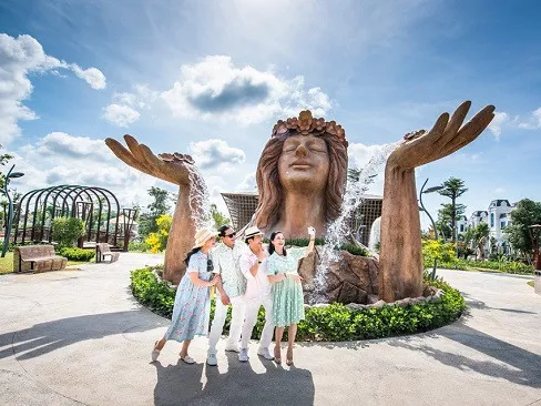Sản phẩm phu quoc cong vien urban 488px — Đất Việt Tour - Công Ty CP Đầu Tư TM DV Du Lịch Đất Việt — MST 0309139335