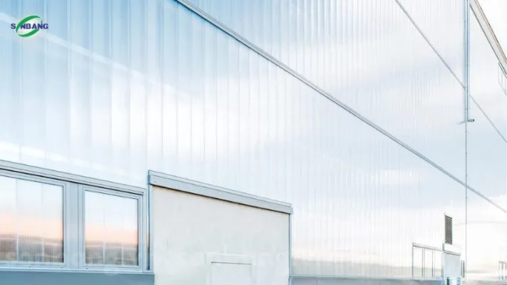 Sản phẩm polycarbonate nhan dien thuong hieu 0 711x400 — Công Ty TNHH Sản Xuất Thương Mại Dịch Vụ Sơn Băng — MST 0309264223