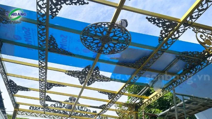 Sản phẩm kich thuoc tam polycarbonate 0 711x400 — Công Ty TNHH Sản Xuất Thương Mại Dịch Vụ Sơn Băng — MST 0309264223