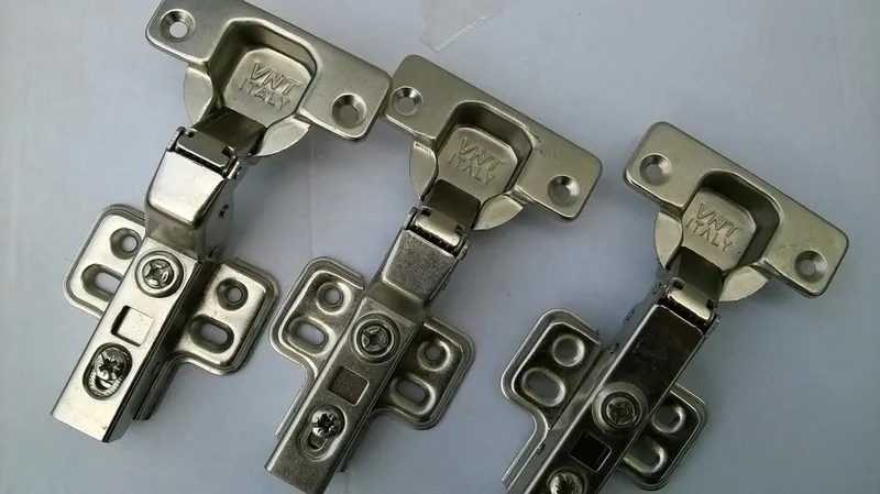 Sản phẩm ban_le_giam_chan_inox_304 — Công Ty TNHH Một Thành Viên Vạn Nhất Thành — MST 0309266277