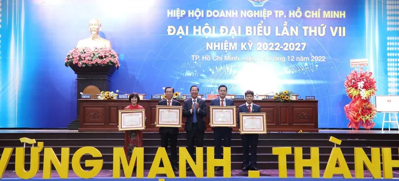 Sản phẩm 0.959029001695706330z4727598068778_492be1b876c5d38a29e63c58e118f6f2 — Công Ty Cổ Phần Quảng Cáo Và Xúc Tiến Thương Mại Đông Nam — MST 0309444836