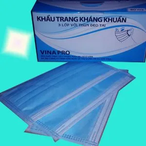 Sản phẩm khau trang xanh 3 lop 300x300 — Khẩu Trang XNK Vi Na - Công Ty TNHH SX Và Xây Dựng TM DV Xuất Nhập Khẩu Vi Na — MST 0309475129