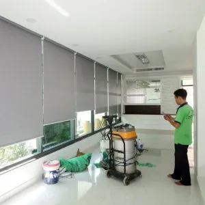 Sản phẩm man rem cuon mau xam cho khung cua so 300x300 — Công Ty TNHH Thương Mại Dịch Vụ Tín Tâm — MST 0309891432