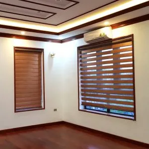 Sản phẩm rem cau vong mau nau dam cho cua so 300x300 — Công Ty TNHH Thương Mại Dịch Vụ Tín Tâm — MST 0309891432