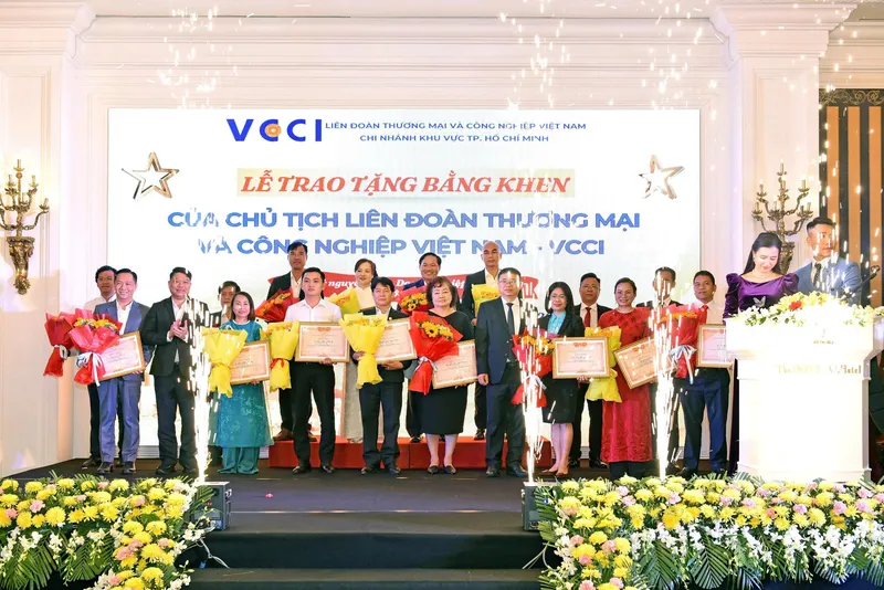 Sản phẩm z7603438172438_ac565d635f1fc58f2095c97c79b98f70 — Công Ty Cổ Phần Tập Đoàn Gia Bảo — MST 0310151400