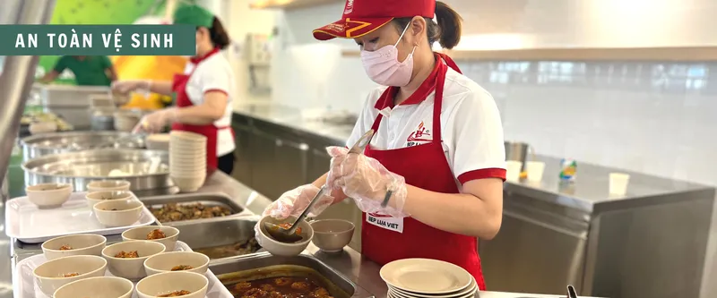 Sản phẩm suat an cong nghiep dat chuan an toan ve sinh thuc pham — Chi Nhánh Long An - Công Ty TNHH Bếp Lửa Việt — MST 0310259108