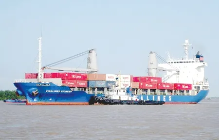 Sản phẩm 7602anh taucontainer 0947 — Công Ty TNHH DV Hàng Hải Và Vận Tải Biển Imoses — MST 0310545229