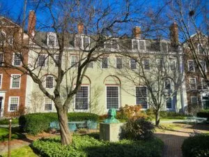 Sản phẩm harvard 202138_1280 300x225 — Công Ty TNHH Du Học Quốc Tế VIC — MST 0310583143