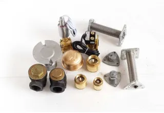 Sản phẩm binh luong xang dau03332 — Công Ty TNHH TM DV Thiết Bị Xăng Dầu Đức Thắng — MST 0310758026