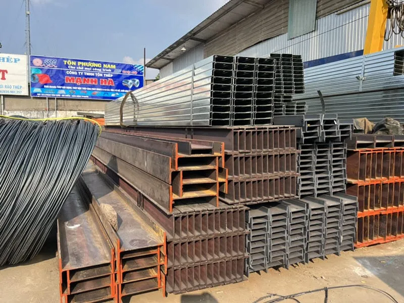 Sản phẩm manh ha steel cung cap day du cac loai vat lieu xay dung — Tôn Thép Mạnh Hà - Công Ty TNHH Sản Xuất Tôn Thép Mạnh Hà — MST 0310778537