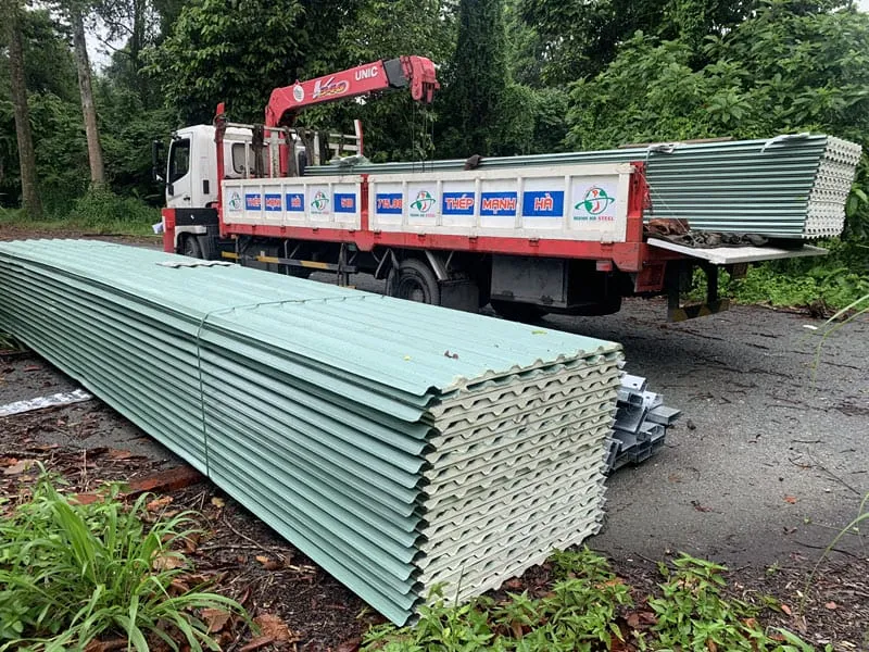 Sản phẩm ton thep manh ha cung cap ton cach nhiet — Tôn Thép Mạnh Hà - Công Ty TNHH Sản Xuất Tôn Thép Mạnh Hà — MST 0310778537