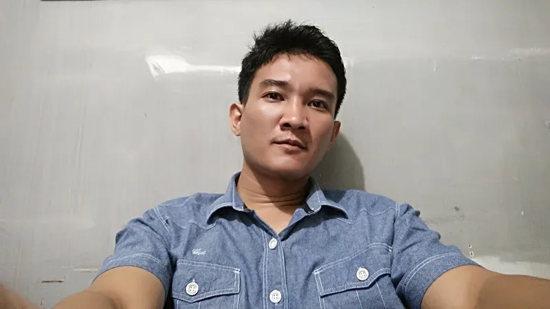 Sản phẩm man person male portrait hairstyle 89165 pxhere.com_ scaled 1 — Công Ty TNHH HDPWINDOW — MST 0310804723