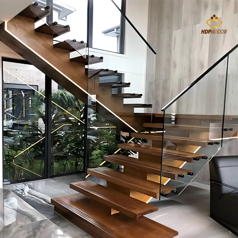 Sản phẩm mau cau thang kinh khong tru tay vin inox bac thang go am cung sang trong — Công Ty TNHH HDPWINDOW — MST 0310804723