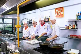 Sản phẩm Bep nong — Công Ty Cổ Phần Hướng Nghiệp Á Âu — MST 0310814739
