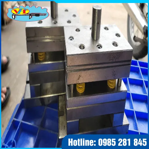 Sản phẩm z4594754918652_7399de5e3e88bc7c044dadeb435b8ef3 — Khuôn Mẫu Phúc Vĩnh Thịnh - Công Ty TNHH Phúc Vĩnh Thịnh — MST 0310872152
