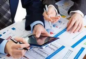 Sản phẩm quyet toan thue_optimized — Công Ty Cổ Phần Tư Vấn Trí Luật — MST 0310895752