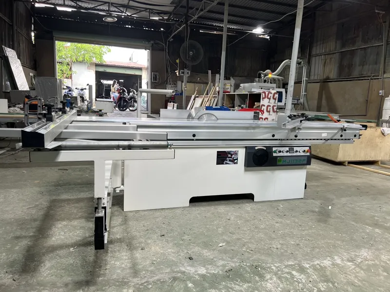Sản phẩm May cua ban truot Nanxing luoi nghieng thuoc dien tu 6 — Công ty TNHH Máy Gỗ Cường Phát — MST 0311014728