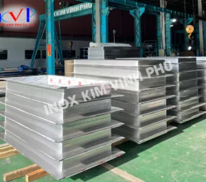 Sản phẩm khayinox1 300x265 — Công Ty TNHH Sản Xuất Thương Mại Dịch Vụ Kim Vĩnh Phú — MST 0311147703