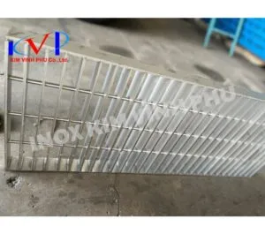 Sản phẩm nap muong inox 2 300x265 — Công Ty TNHH Sản Xuất Thương Mại Dịch Vụ Kim Vĩnh Phú — MST 0311147703