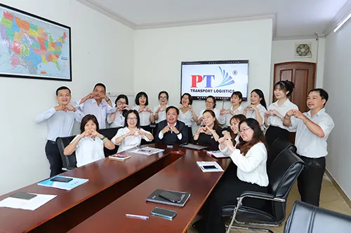 Sản phẩm nhan vien pt(1) — Công Ty TNHH Vận Tải Giao Nhận PT — MST 0311176528