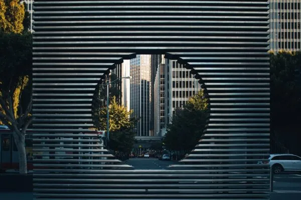 Sản phẩm ambreen hasan W5yBfiiuaUo unsplash 600x400 — Công Ty TNHH Xây Dựng Thương Mại Quảng Cáo Thiên Ưng — MST 0311187488