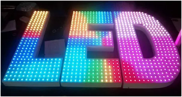 Sản phẩm dich vu thi cong bang led ma tran tai quan 6 gia uu dai 1 — Công Ty TNHH Quảng Cáo Và Xây Dựng Đất Việt — MST 0311216442