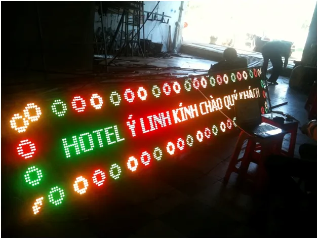 Sản phẩm don vi thi cong bang led ma tran quan phu nhuan tan tam 2 1 — Công Ty TNHH Quảng Cáo Và Xây Dựng Đất Việt — MST 0311216442