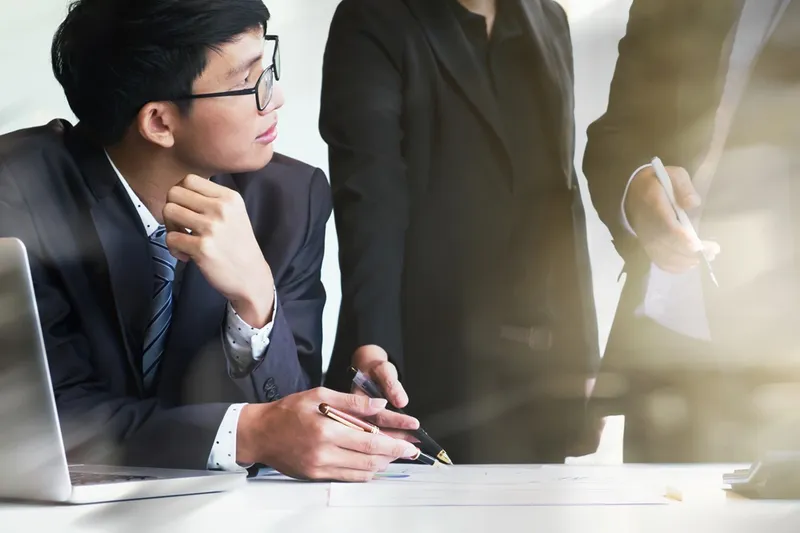 Sản phẩm business teamwork meeting discuss — Công Ty TNHH Dịch Vụ Tư Vấn Kinh Doanh Viva — MST 0311248042