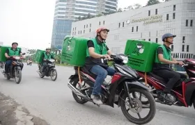 Sản phẩm shipper giao hang cong nghe1404_280x180 — Đồng Phục Khang Thịnh - Công Ty TNHH Sản Xuất Thương Mại Quốc Tế Khang Thịnh — MST 0311273680