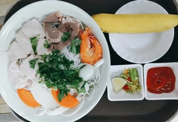 Sản phẩm z7608469055301_9d5bb08509ceb0d2b329f9da888d3392 584x400 — Suất Ăn Công Nghiệp Bình Phước - Công Ty TNHH ẩm Thực á Đông — MST 0311289521