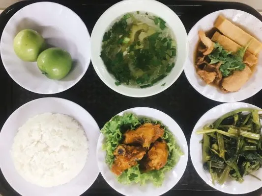 Sản phẩm z7608470145460_0c2bfe31c84a600f2599de99f0d6b5cf e1774838446596 533x400 — Suất Ăn Công Nghiệp Bình Phước - Công Ty TNHH ẩm Thực á Đông — MST 0311289521