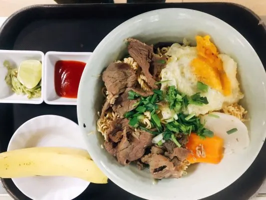 Sản phẩm z7608488664421_cb420e5753af92844b3516df02b5eabc e1774840240941 533x400 — Suất Ăn Công Nghiệp Bình Phước - Công Ty TNHH ẩm Thực á Đông — MST 0311289521
