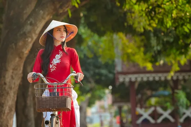 Sản phẩm beautiful woman portrait vietnamese girl traditional red dress with bicycle_41204 1251 — Công Ty TNHH SX TM DV Cân Điện Tử Đại Thành — MST 0311317930
