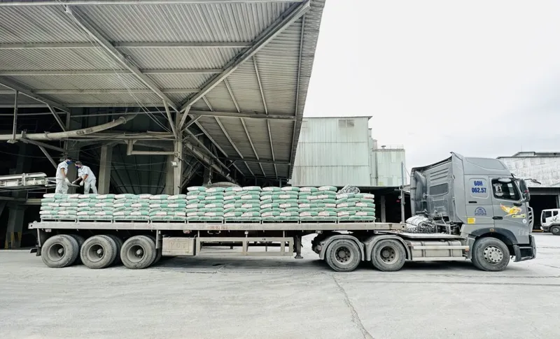 Sản phẩm xe cont2 1024x621 — Công Ty TNHH Dịch Vụ Kỹ Thuật Hà Cường — MST 0311555484